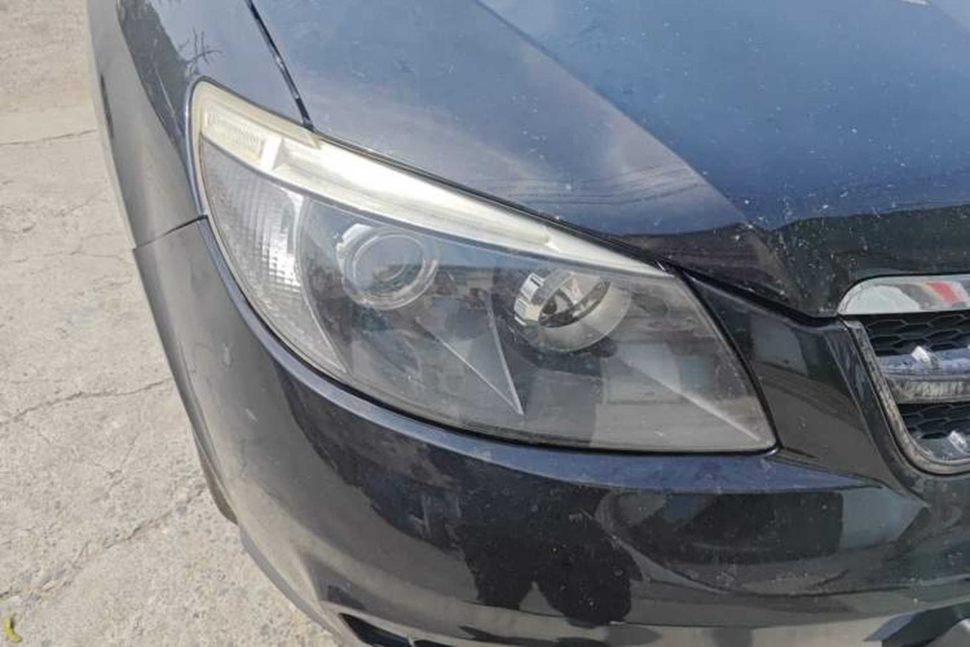 Used BYD S6 2014 2.0L Manual Luxury 5-Seater Right Front Headlight