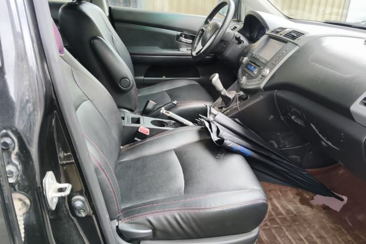 Used BYD S6 2014 2.0L Manual Luxury 5-Seater Right Front Seat
