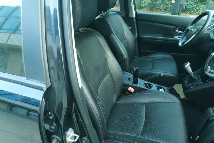 Used BYD S6 2014 2.0L Manual Luxury 5-Seater Right Front Seat