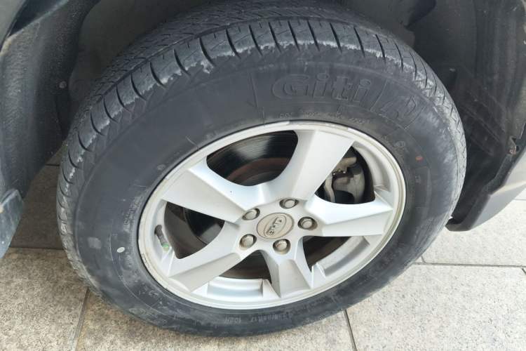 Used BYD S6 2014 1.5TI Manual Luxury 7-Seater Right Front Wheel Hub