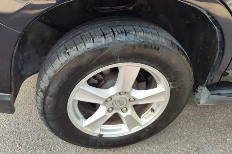 Used BYD S6 2014 2.4L Automatic Prestige 5-Seater Right Rear Wheel Hub