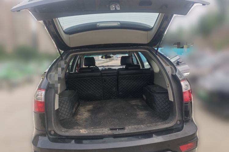 Used BYD S6 2014 1.5TI Manual Luxury 5-Seater Trunk