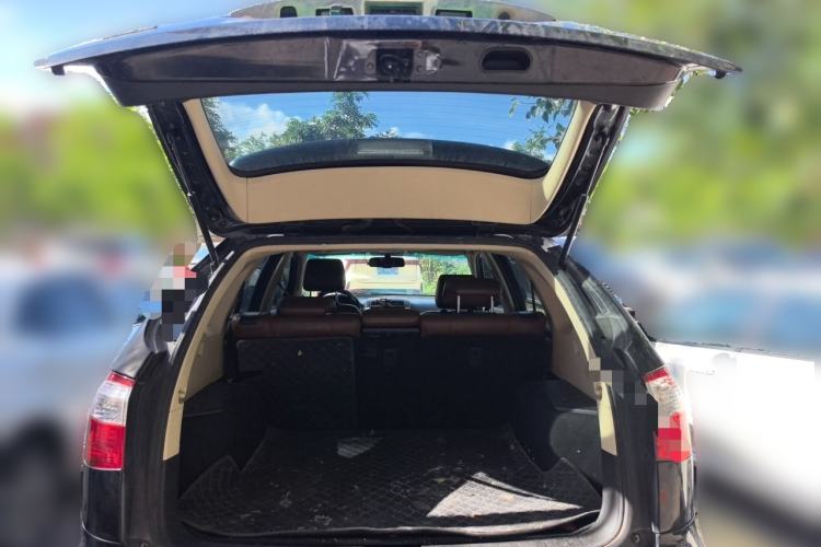 Used BYD S6 2014 2.0L Manual Luxury 5-Seater Trunk
