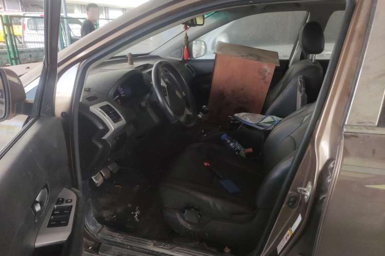 Used BYD S6 2014 1.5TI Manual Luxury 5-Seater Driver Seat