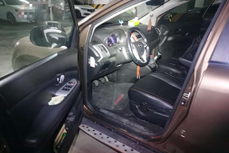 Used BYD S6 2014 1.5TI Manual Luxury 5-Seater Driver Seat