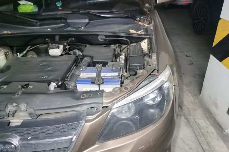 Used BYD S6 2014 1.5TI Manual Luxury 5-Seater Engine Bay Left