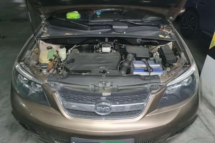 Used BYD S6 2014 1.5TI Manual Luxury 5-Seater Engine Bay