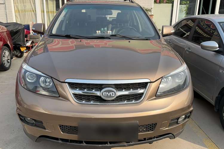 Used BYD S6 2014 2.4L Automatic Prestige 5-Seater Front