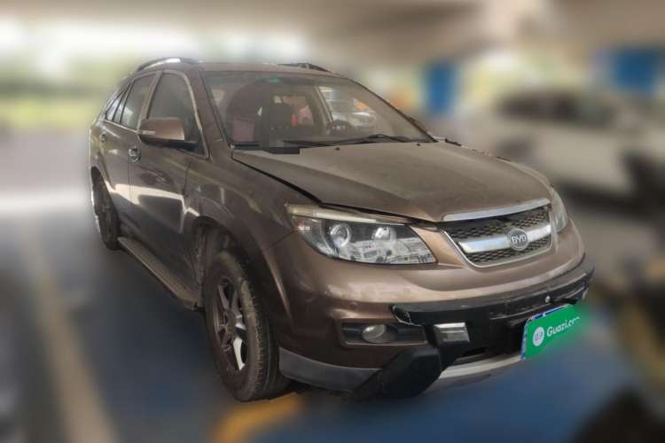 Used BYD S6 2014 1.5TI Manual Luxury 5-Seater Front Right 45 Deg
