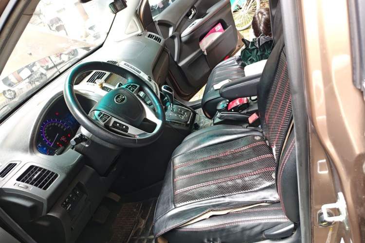 Used BYD S6 2014 2.4L Automatic Prestige 5-Seater Left Front Seat