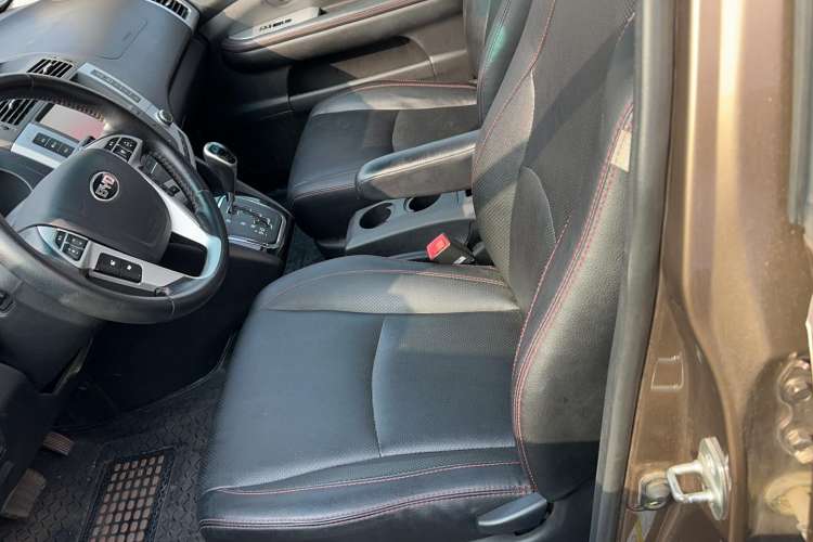 Used BYD S6 2014 2.4L Automatic Prestige 5-Seater Left Front Seat
