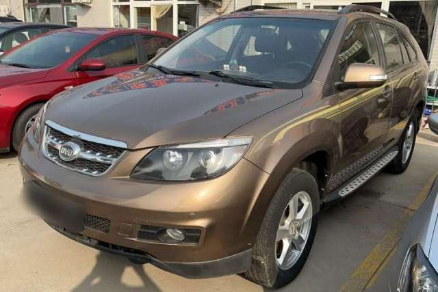 Used BYD S6 2014 2.4L Automatic Prestige 5-Seater