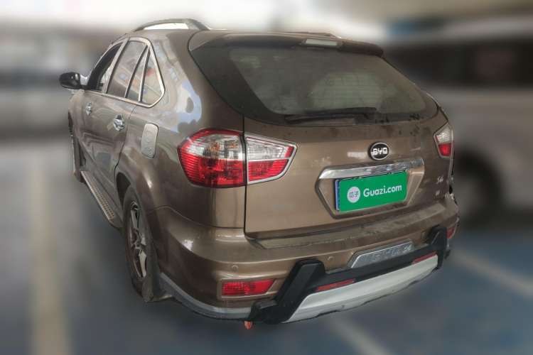 Used BYD S6 2014 1.5TI Manual Luxury 5-Seater Rear Left 45 Deg