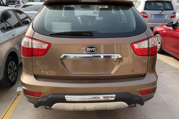 Used BYD S6 2014 2.4L Automatic Prestige 5-Seater Rear