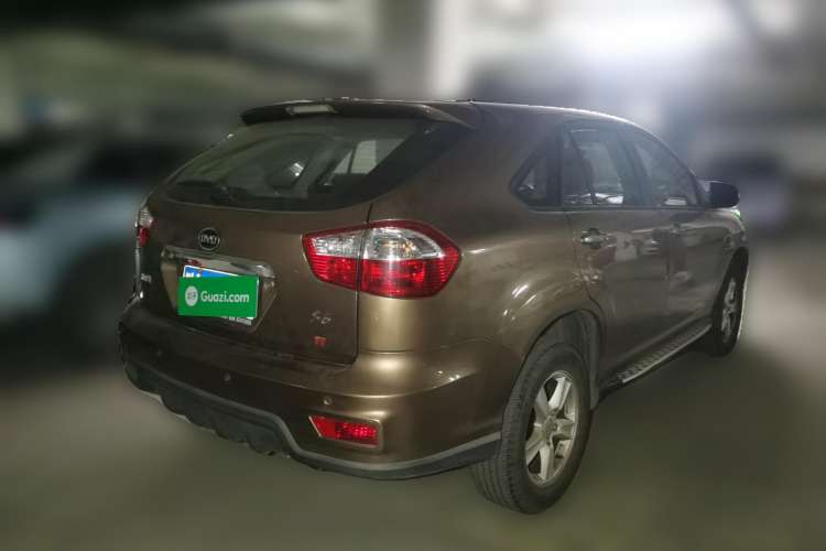 Used BYD S6 2014 1.5TI Manual Luxury 5-Seater Rear Right 45 Deg