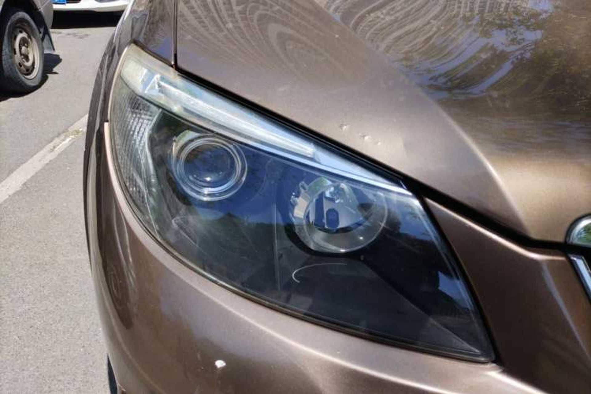 Used BYD S6 2014 2.0L Manual Elite Version 5 Seats Right Front Headlight