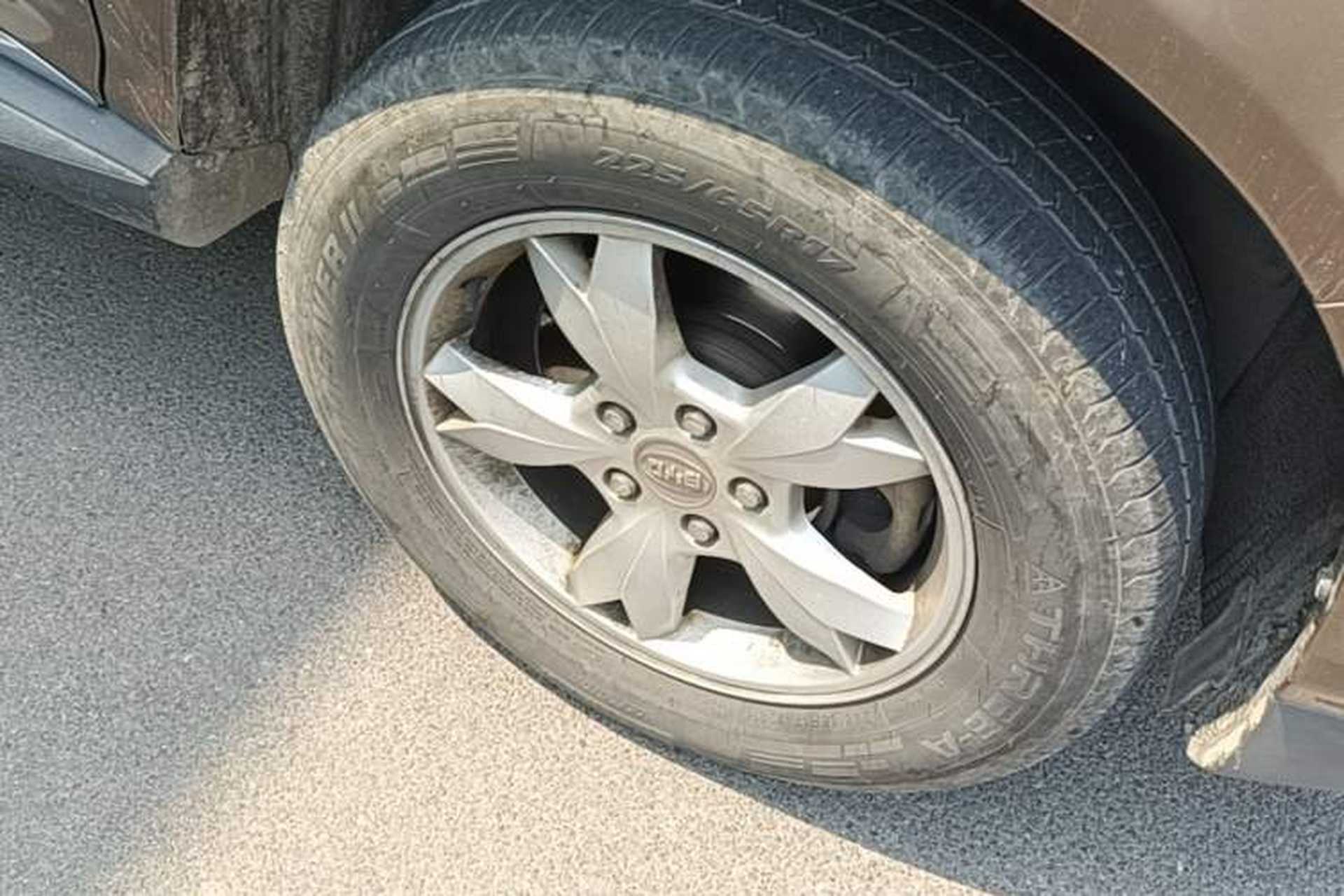 Used BYD S6 2014 2.0L Manual Elite Version 5 Seats Right Front Wheel Hub