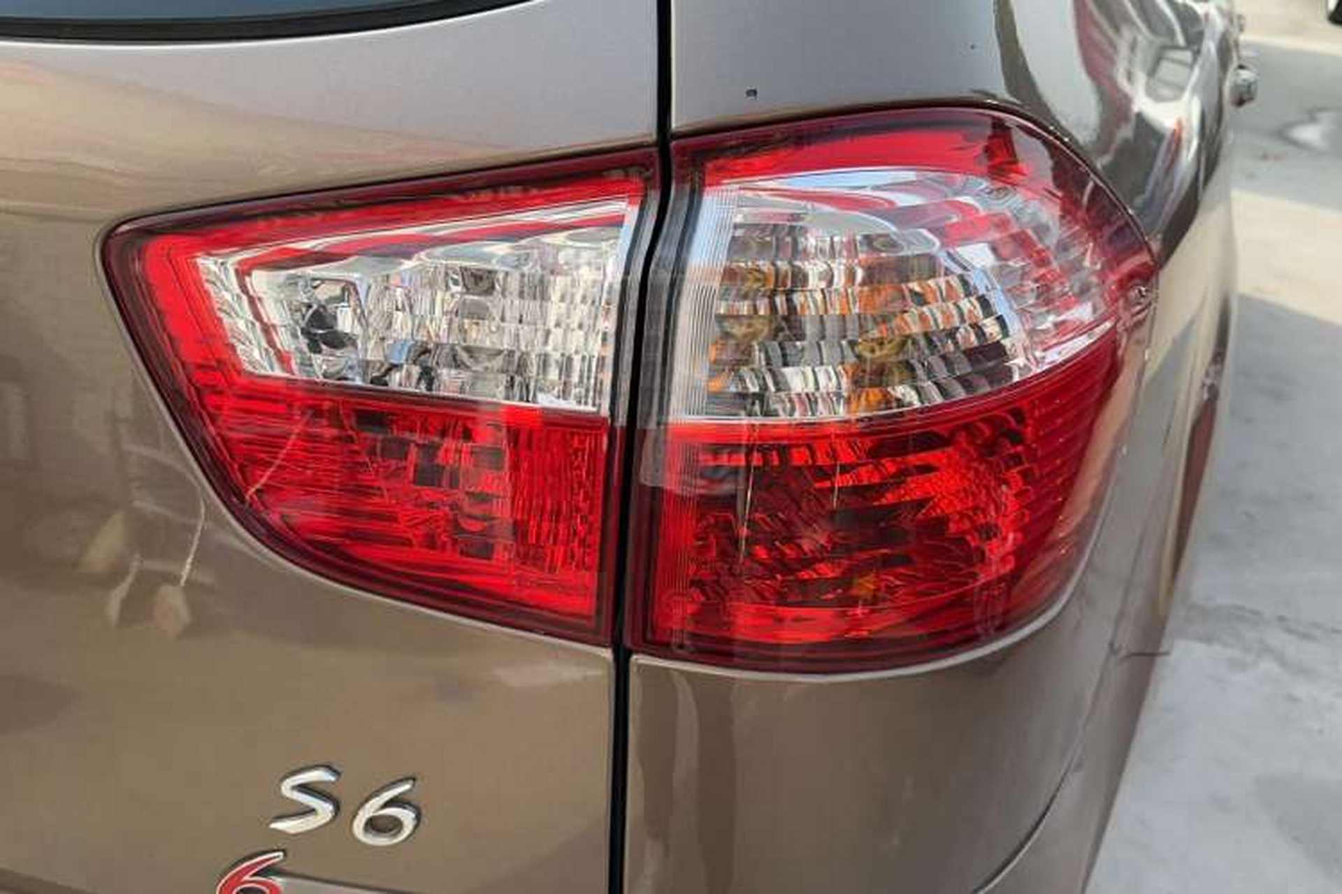Used BYD S6 2014 2.4L Automatic Prestige 5-Seater Right Rear Taillight