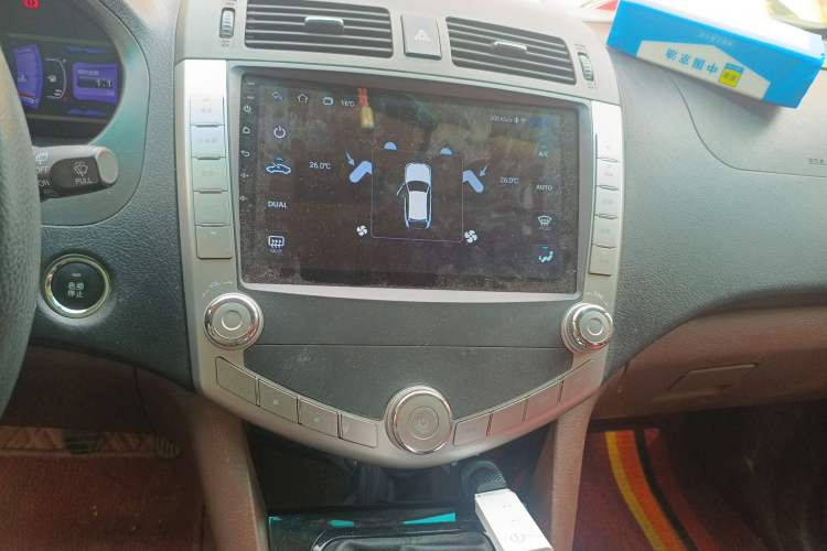 Used BYD S6 2014 2.0L Manual Luxury 7-Seater Audio And AC Panel