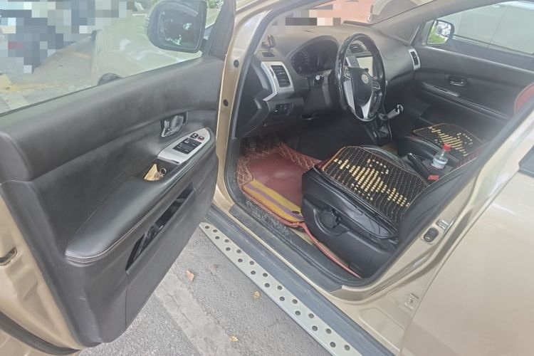 Used BYD S6 2014 2.0L Manual Luxury 5-Seater Driver Seat