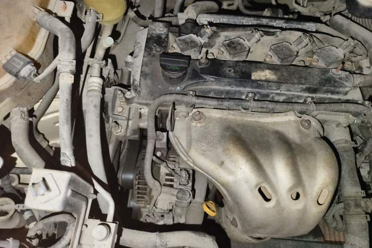 Used BYD S6 2014 2.4L Automatic Prestige 5-Seater Engine Bay Right
