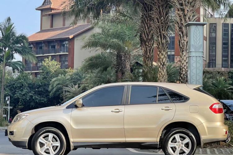 Used BYD S6 2014 2.0L Manual Luxury 5-Seater Exterior 1