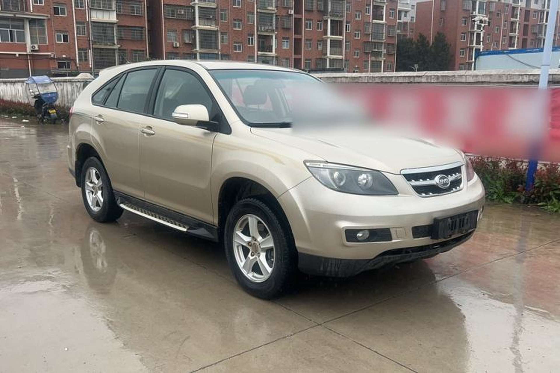 Used BYD S6 2014 2.0L Manual Luxury 5-Seater Exterior 4