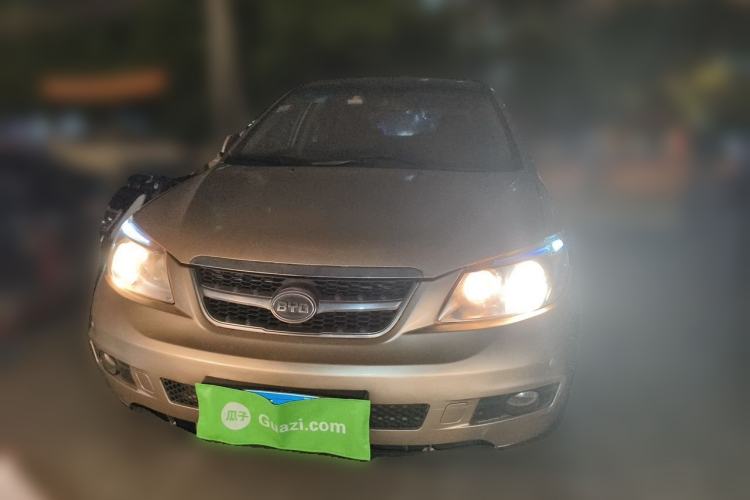 Used BYD S6 2014 2.4L Automatic Prestige 5-Seater Front