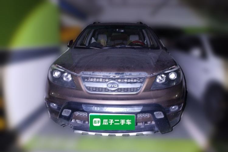 Used BYD S6 2014 1.5TI Manual Luxury 5-Seater Front