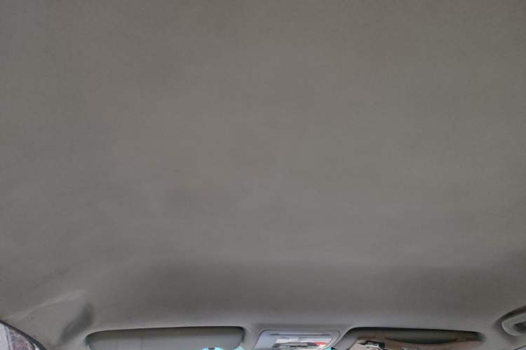 Used BYD S6 2014 2.0L Manual Luxury 5-Seater Headliner