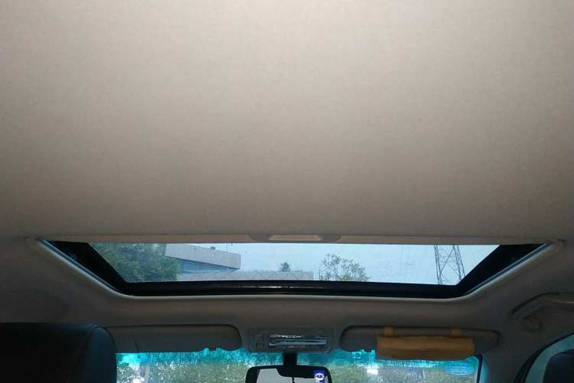 Used BYD S6 2014 1.5TI Manual Luxury 5-Seater Headliner
