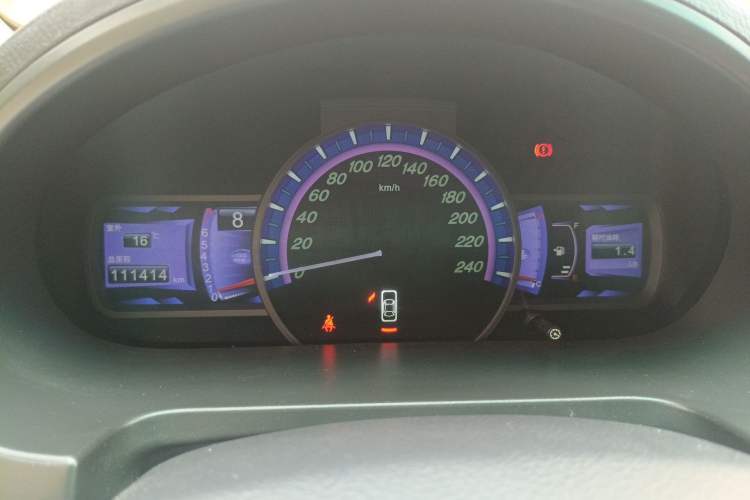 Used BYD S6 2014 2.0L Manual Luxury 7-Seater Instrument Cluster