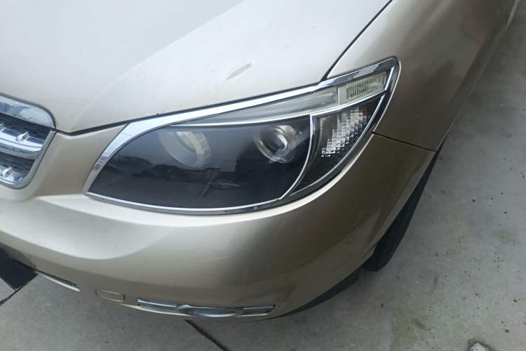 Used BYD S6 2014 2.0L Manual Luxury 5-Seater Left Front Headlight