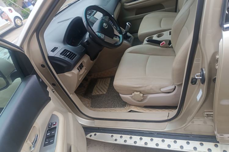 Used BYD S6 2014 2.0L Manual Luxury 5-Seater Left Front Seat