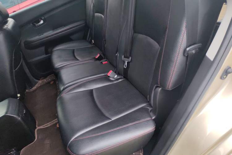 Used BYD S6 2014 2.4L Automatic Prestige 7-Seater Left Rear Seat