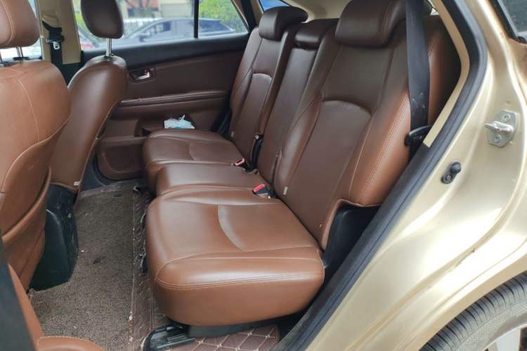 Used BYD S6 2014 2.0L Manual Luxury 5-Seater Left Rear Seat