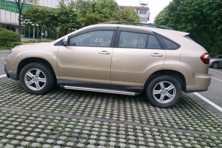 Used BYD S6 2014 1.5TI Manual Luxury 5-Seater Left Side
