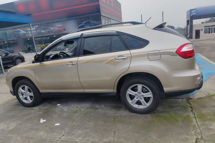 Used BYD S6 2014 2.4L Automatic Prestige 7-Seater Left Side