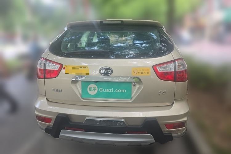 Used BYD S6 2014 2.0L Manual Luxury 5-Seater Rear
