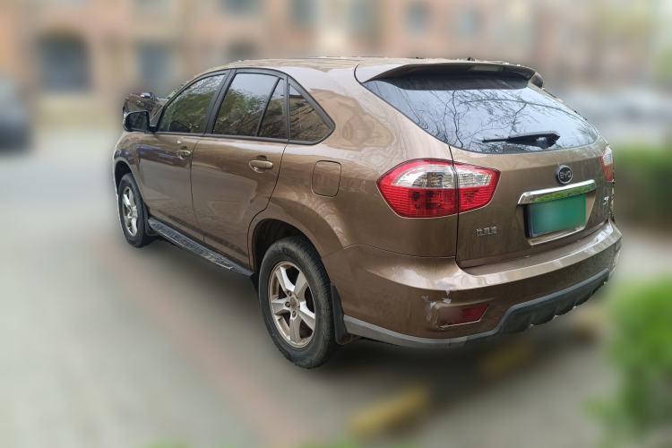 Used BYD S6 2014 2.0L Manual Luxury 7-Seater Rear Left 45 Deg