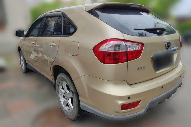 Used BYD S6 2014 2.0L Manual Luxury 5-Seater Rear Left 45 Deg