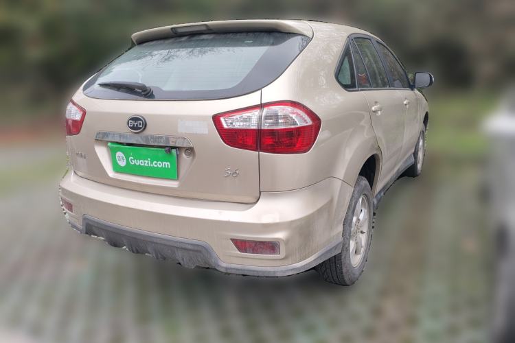 Used BYD S6 2014 2.0L Manual Luxury 5-Seater Rear Right 45 Deg