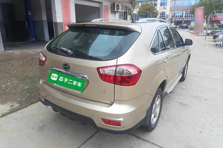 Used BYD S6 2014 2.0L Manual Luxury 5-Seater Rear Right 45 Deg