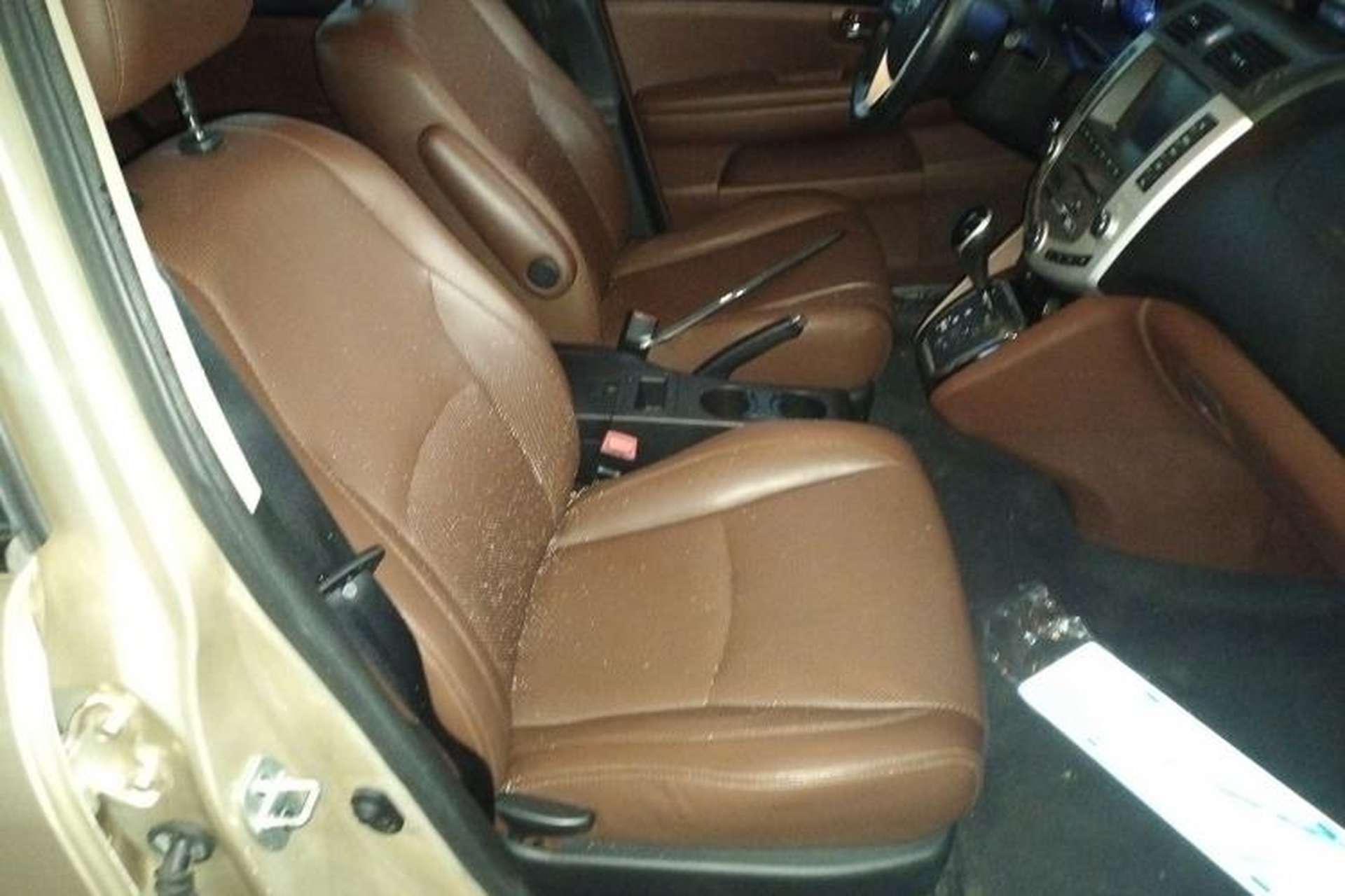 Used BYD S6 2014 2.4L Automatic Prestige 5-Seater Right Front Seat