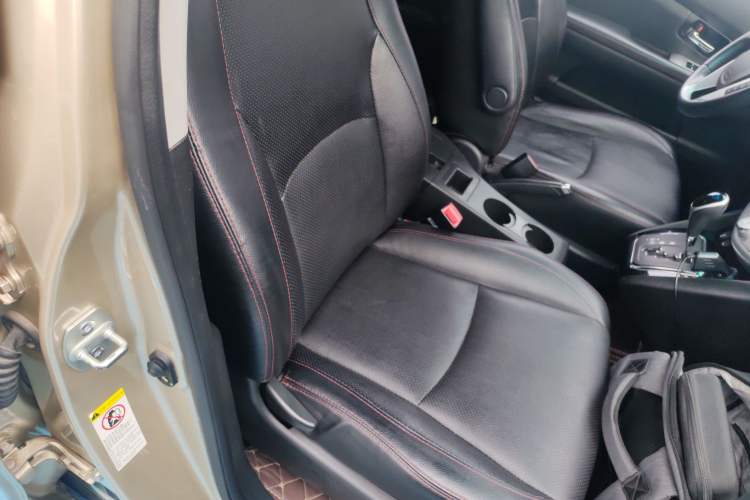 Used BYD S6 2014 2.4L Automatic Prestige 7-Seater Right Front Seat