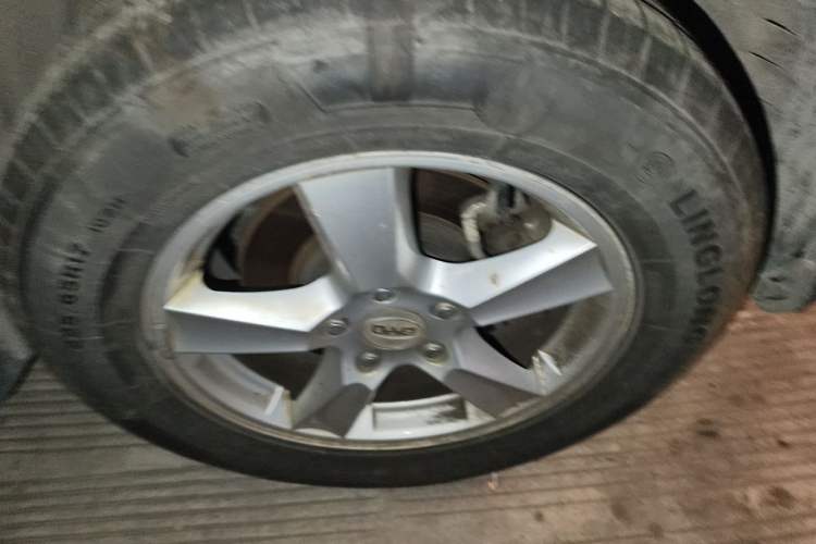 Used BYD S6 2014 2.4L Automatic Prestige 5-Seater Right Front Wheel Hub