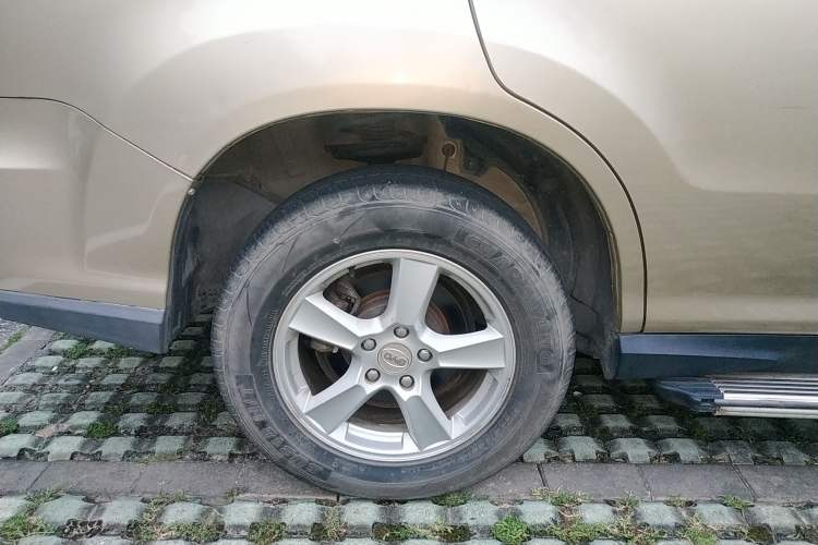 Used BYD S6 2014 1.5TI Manual Luxury 5-Seater Right Rear Wheel Hub