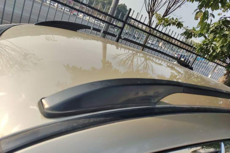 Used BYD S6 2014 2.0L Manual Luxury 5-Seater Roof