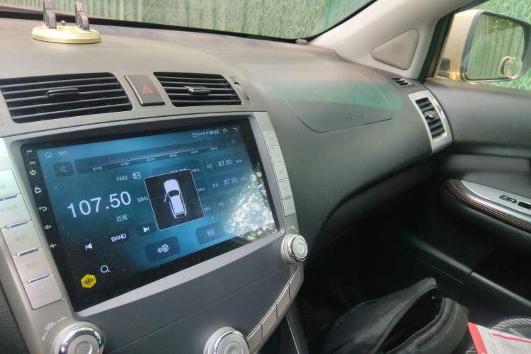 Used BYD S6 2014 1.5TI Manual Luxury 5-Seater Audio And AC Panel