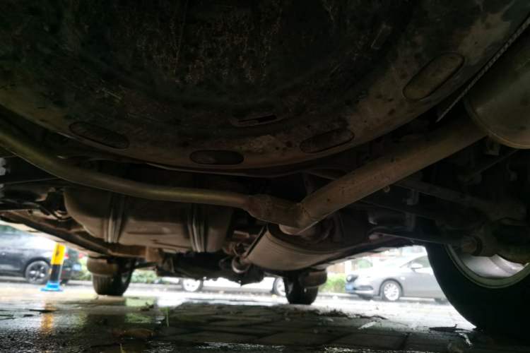 Used BYD S6 2014 2.4L Automatic Prestige 5-Seater Chassis Rear